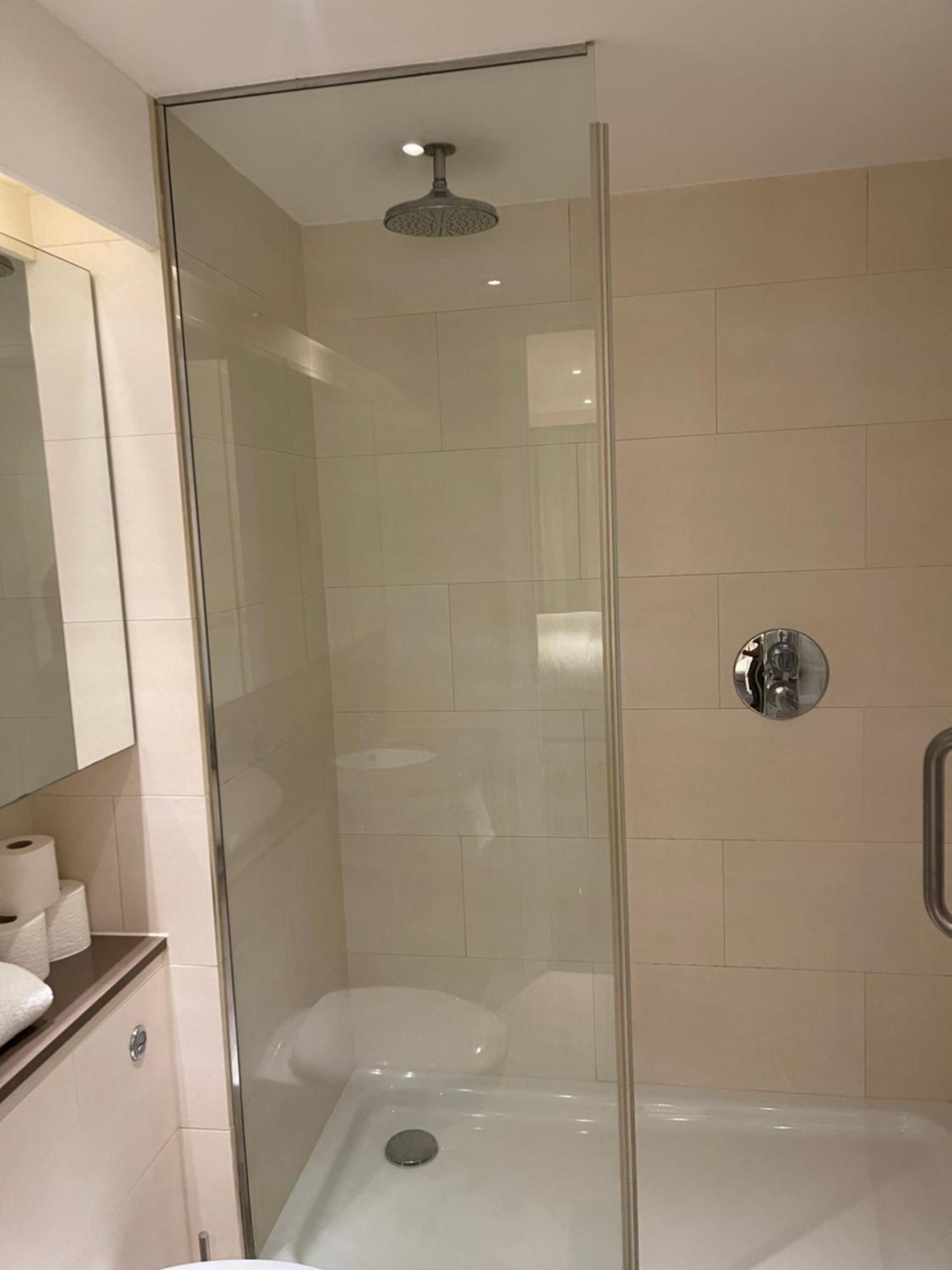Apartment Modern Luxury 2 Bedroom In Excel London